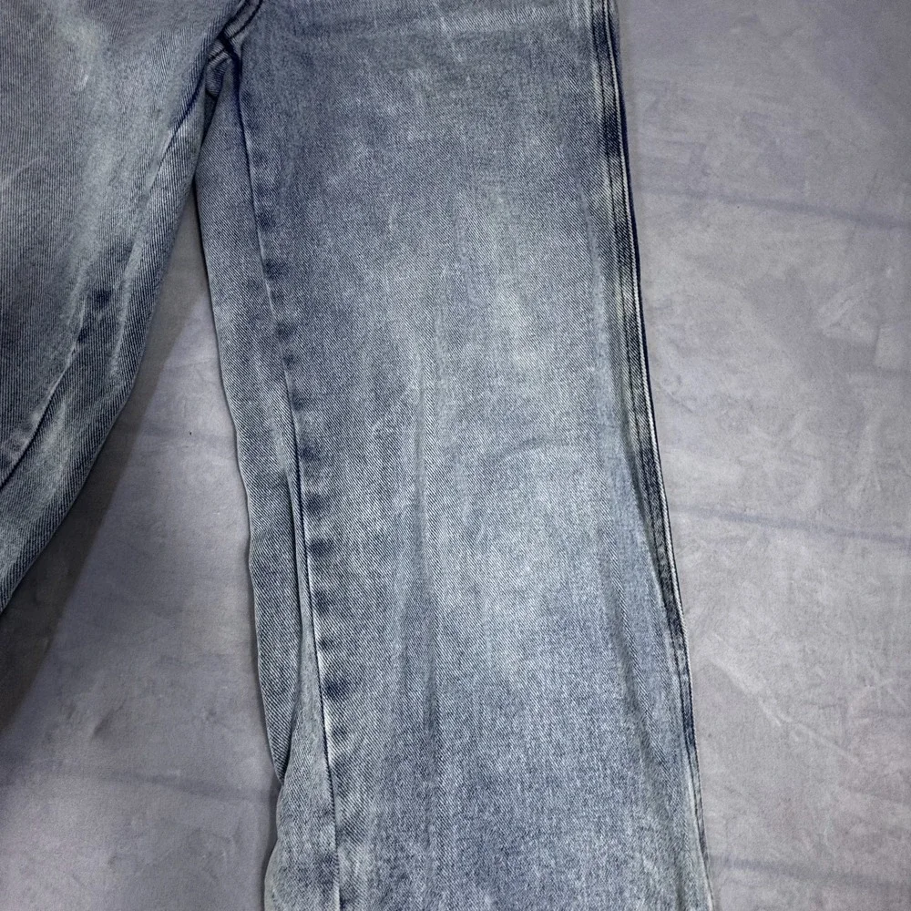 PacSun Womens Baggy Jeans Blue Denim 5-Pocket Raw Hem Light Wash Whisker 26 - Picture 9 of 16